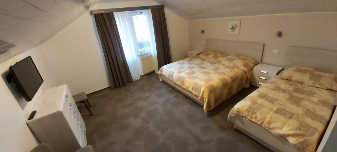 Sobe Rooms Zimmer Jazbec Idrsko エクステリア 写真